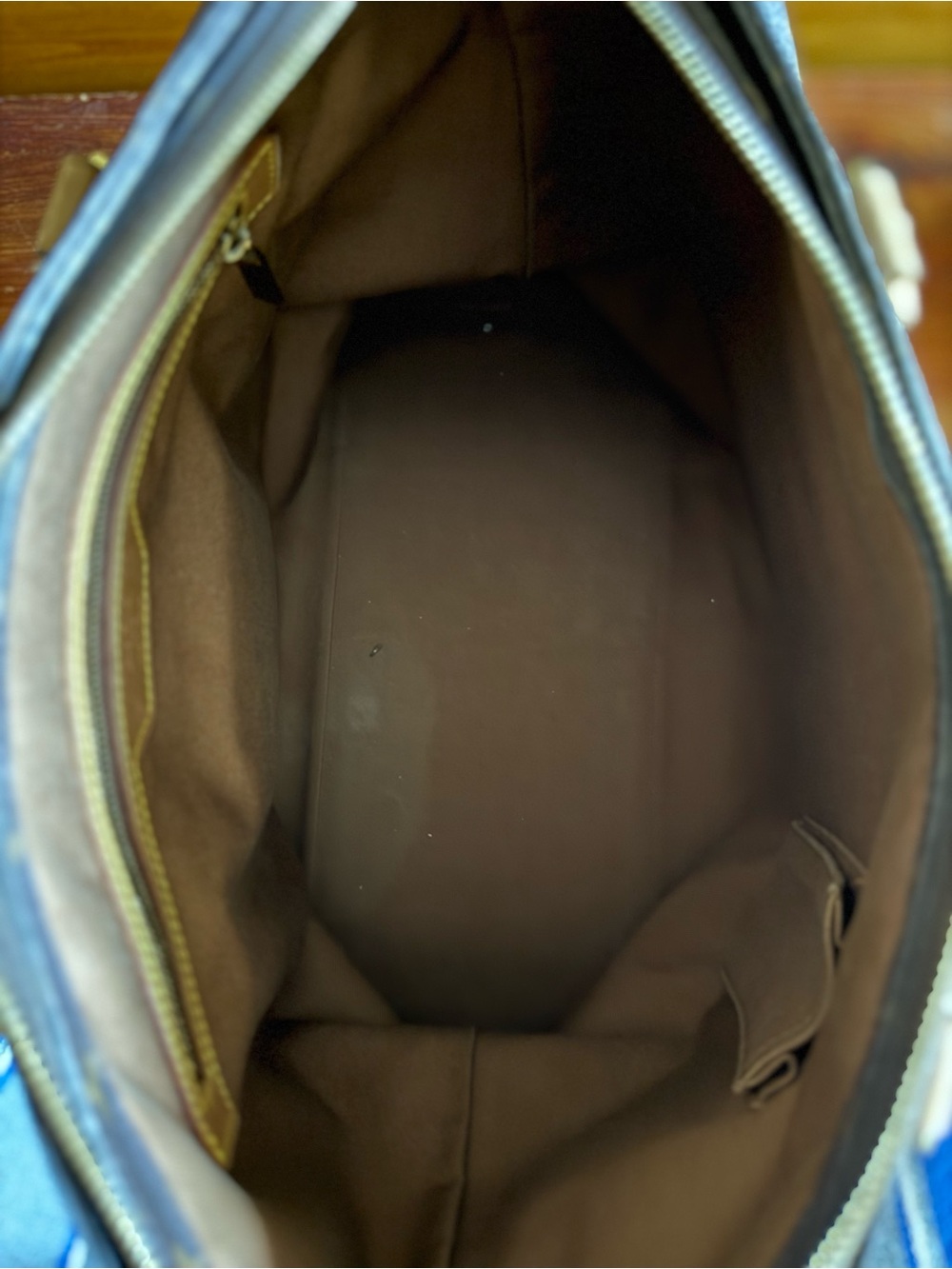 Cabas Mezzo, Louis Vuitton Tote - CLEAN! - Picture 6 of 14